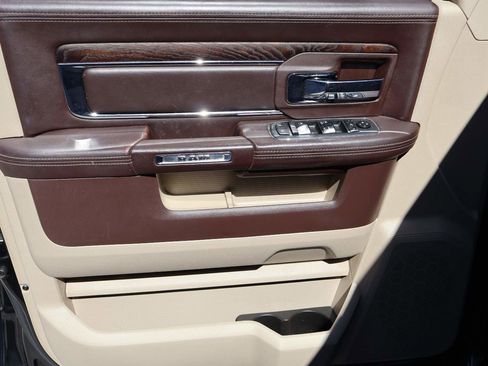 Used 2018 RAM 3500 Laramie Longhorn image 8