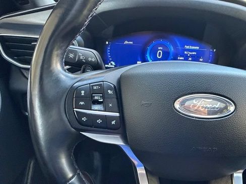 Used 2020 Ford Explorer Platinum w/ Premium Technology Package AWD/4WD image 42