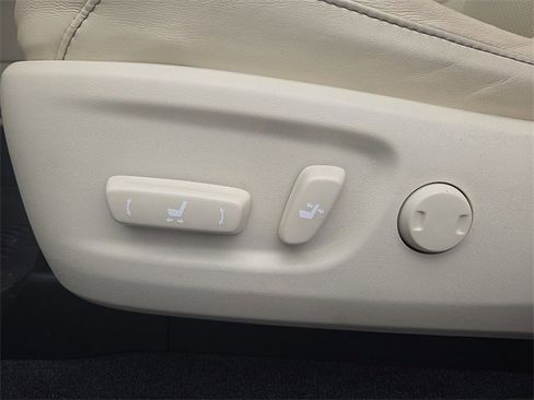 Certified 2022 Lexus GX 460 Luxury image 12