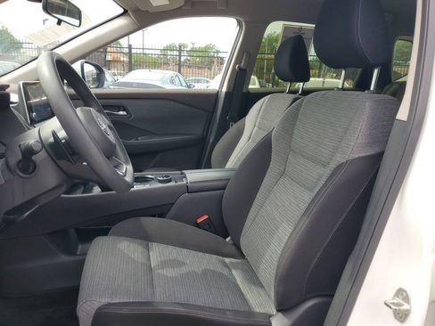 Used 2023 Nissan Rogue SV AWD/4WD image 15
