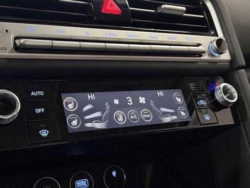 New 2026 Genesis G70 2.5T Prestige image 20