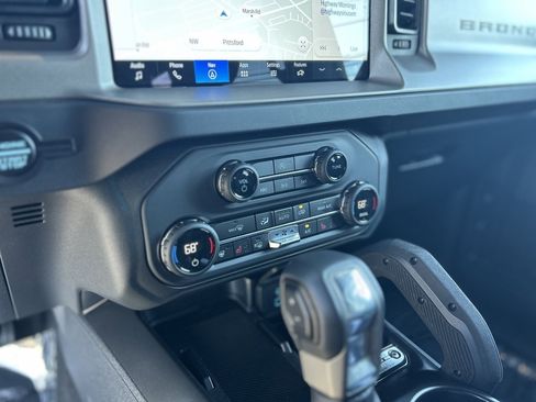 Used 2025 Ford Bronco Outer Banks w/ Sasquatch Package image 15