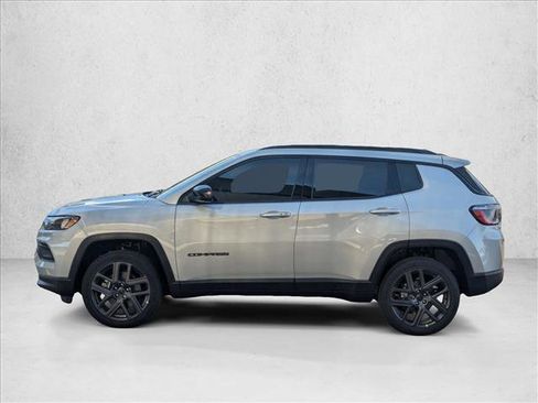 New 2026 Jeep Compass Latitude image 5