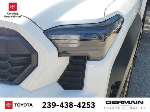 Certified 2025 Toyota Tacoma TRD Off-Road AWD/4WD image 14