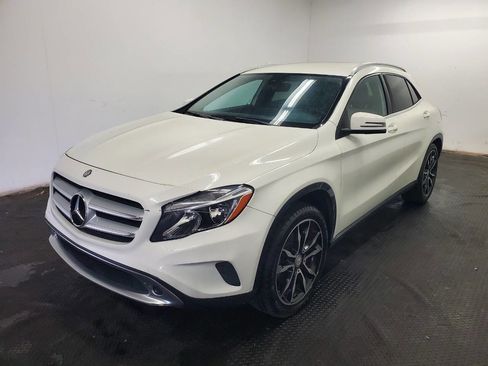 Used 2017 Mercedes-Benz GLA 250 GLA 250 4dr SUV image 1