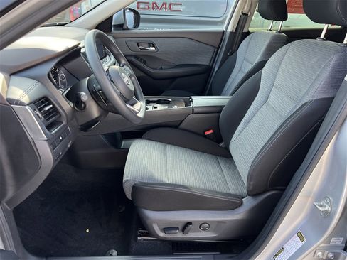 Certified 2023 Nissan Rogue SV image 21