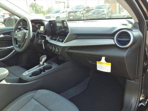 New 2026 Chevrolet Trax LS w/ LS Convenience Package image 11