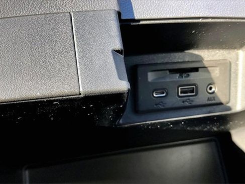 Used 2021 GMC Sierra 1500 AT4 image 16