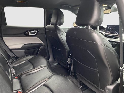 Used 2023 Jeep Compass Limited image 38