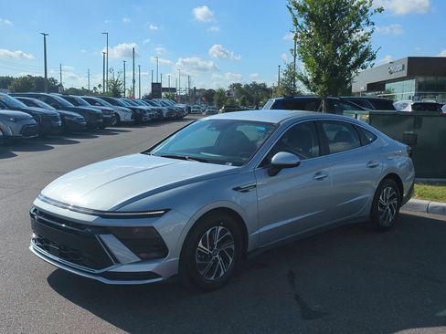 New 2026 Hyundai Sonata Blue FWD image 9