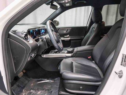 Certified 2022 Mercedes-Benz GLB 250 image 17