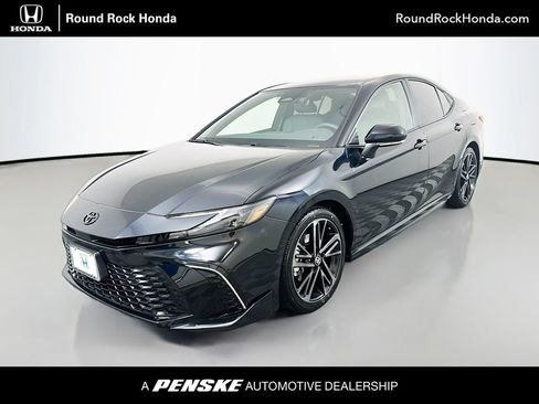 Used 2025 Toyota Camry XSE FWD image 1