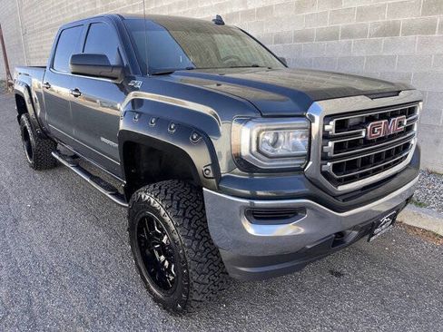 Used 2017 GMC Sierra 1500 SLE w/ Suspension Package, Off-Road AWD/4WD image 6