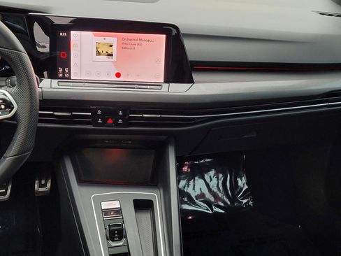 Used 2022 Volkswagen GTI Autobahn image 12