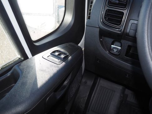 New 2025 RAM ProMaster 2500 image 19