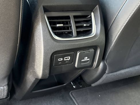 Used 2024 Chevrolet Blazer LT w/ Sound & Technology Package FWD image 11