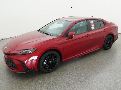 New 2026 Toyota Camry SE image 1