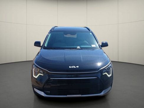 Used 2023 Kia Niro EX Touring FWD image 2