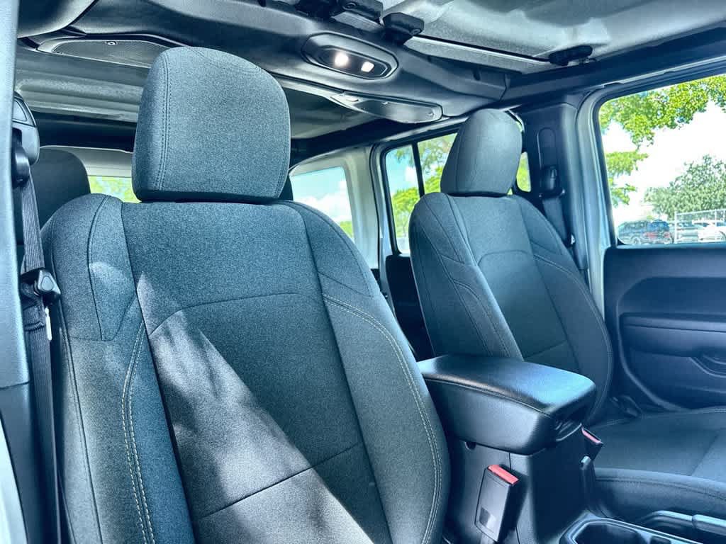 Used 2024 Jeep Wrangler Unlimited Sport AWD/4WD image 27