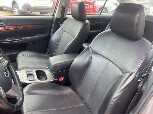 Used 2012 Subaru Legacy 2.5i Limited AWD/4WD image 11
