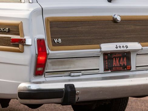 Used 1989 Jeep Grand Wagoneer image 71