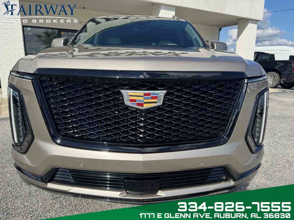 Used 2025 Cadillac Escalade Sport Platinum AWD/4WD image 3