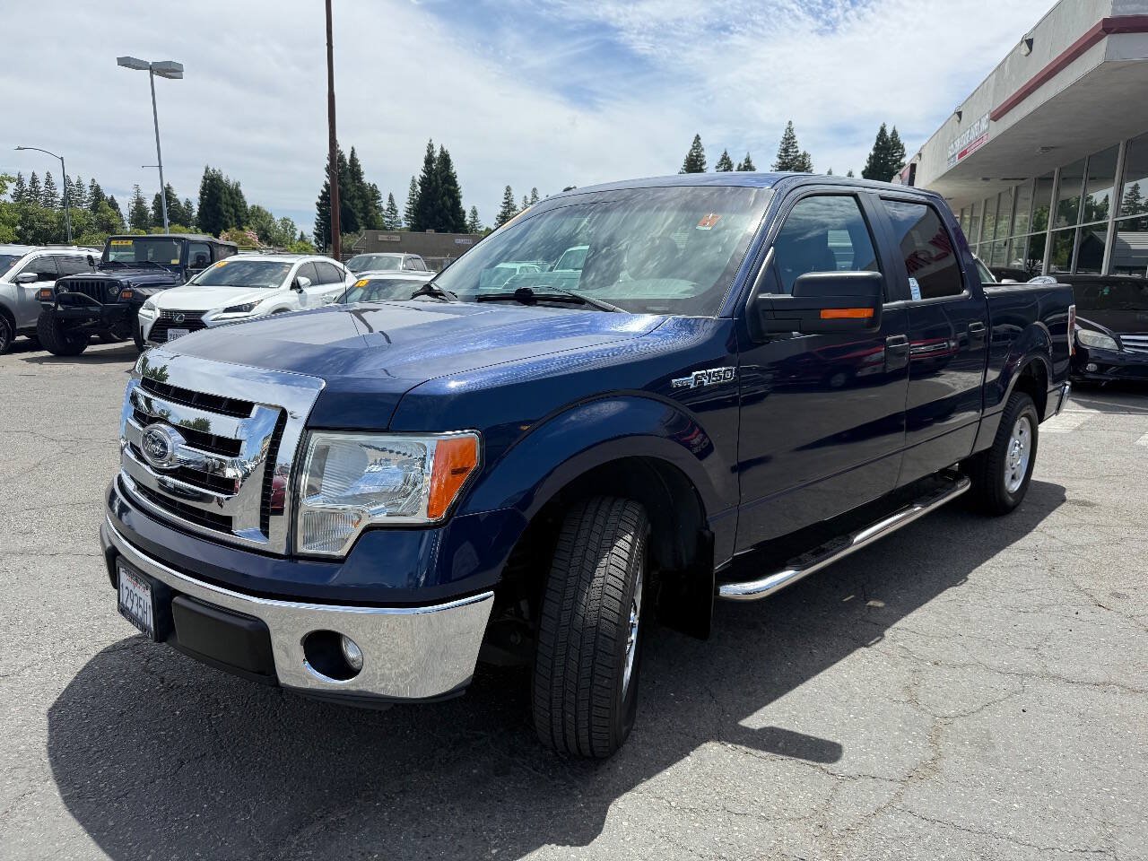 Used 2012 Ford F150 XLT w/ XLT Convenience Pkg RWD image 3