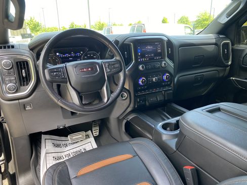 Used 2021 GMC Sierra 1500 AT4 w/ Technology Package AWD/4WD image 37