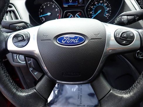 Used 2015 Ford Escape Titanium w/ Equipment Group 301A AWD/4WD image 18