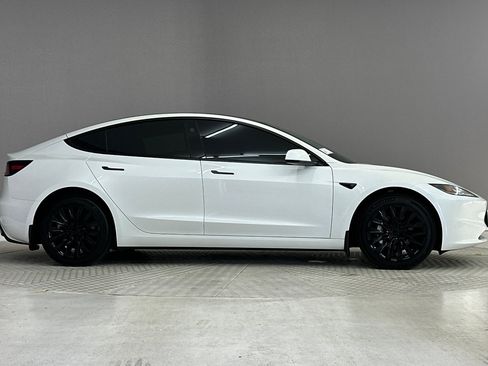 Used 2026 Tesla Model 3 RWD image 8