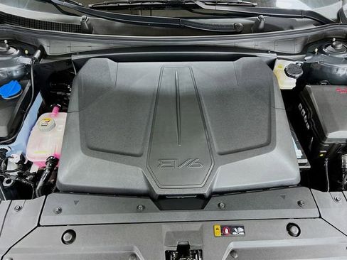 New 2025 Kia EV6 Wind image 31