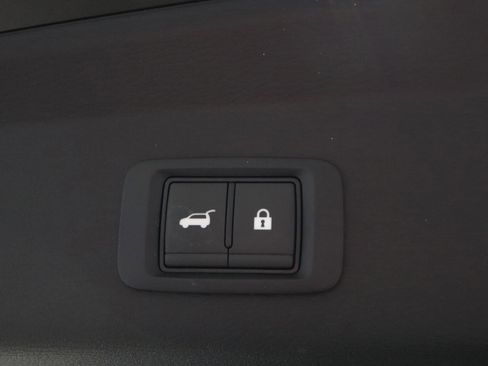 New 2026 Mitsubishi Outlander SEL image 13