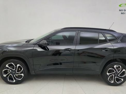 Used 2025 Chevrolet Trax RS w/ Driver Confidence Package FWD image 10