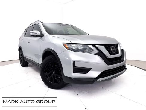 Used 2019 Nissan Rogue SV AWD/4WD image 1