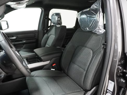 New 2026 RAM 1500 Express AWD/4WD image 10