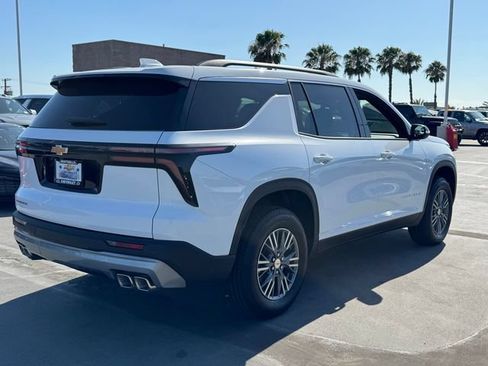New 2026 Chevrolet Traverse LT FWD image 5