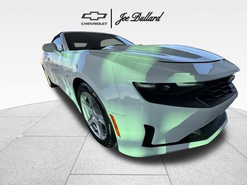 Used 2020 Chevrolet Camaro LT image 11