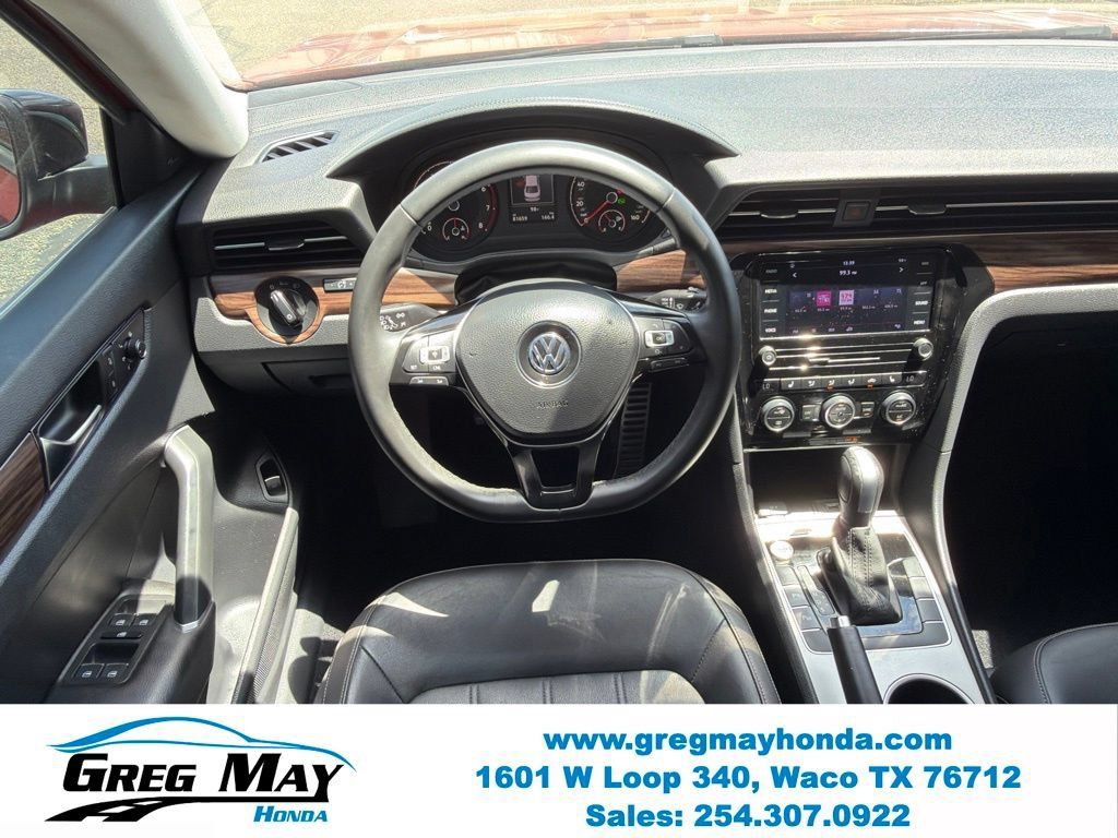 Used 2022 Volkswagen Passat 2.0T FWD image 20