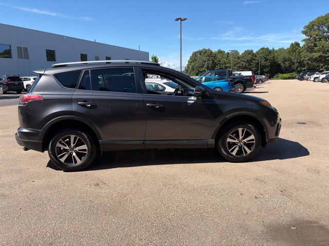 Used 2018 Toyota RAV4 XLE w/ Plus Extra Value Package AWD/4WD image 8