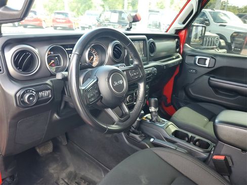 Used 2021 Jeep Wrangler Unlimited Sport image 11