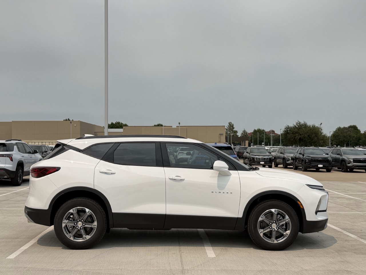 New 2026 Chevrolet Blazer LT w/ Convenience Package FWD image 3