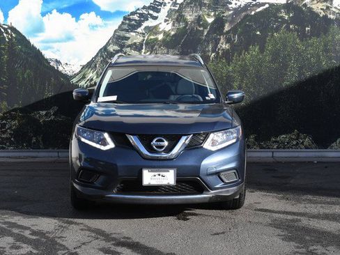 Used 2016 Nissan Rogue SV image 5