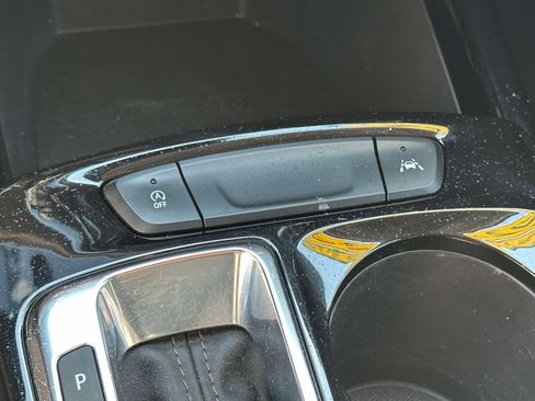Used 2024 Chevrolet Trax LT w/ Driver Confidence Package FWD image 30