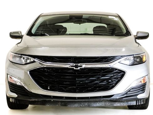 Used 2023 Chevrolet Malibu RS FWD image 2