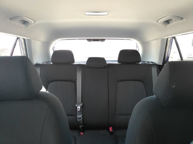 Used 2023 Hyundai Venue SE FWD image 30
