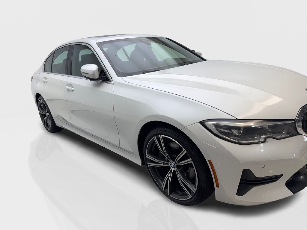 Used 2022 BMW 330i Sedan w/ Driving Assistance Package RWD image 13