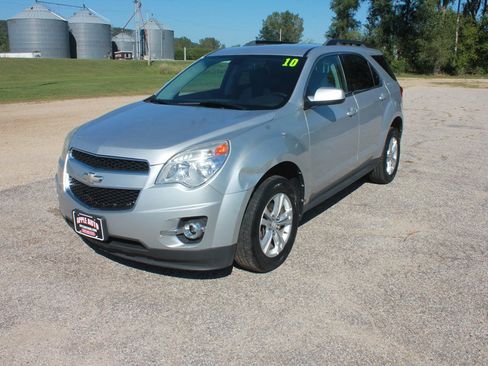 Used 2010 Chevrolet Equinox LT AWD/4WD image 1