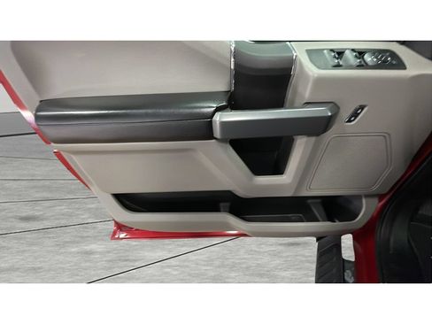Used 2018 Ford F150 XLT AWD/4WD image 10