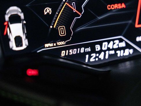 Used 2023 Lamborghini Huracan Tecnica image 40