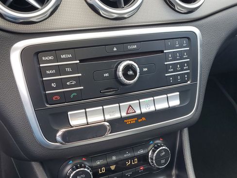 Used 2018 Mercedes-Benz GLA 250 image 23